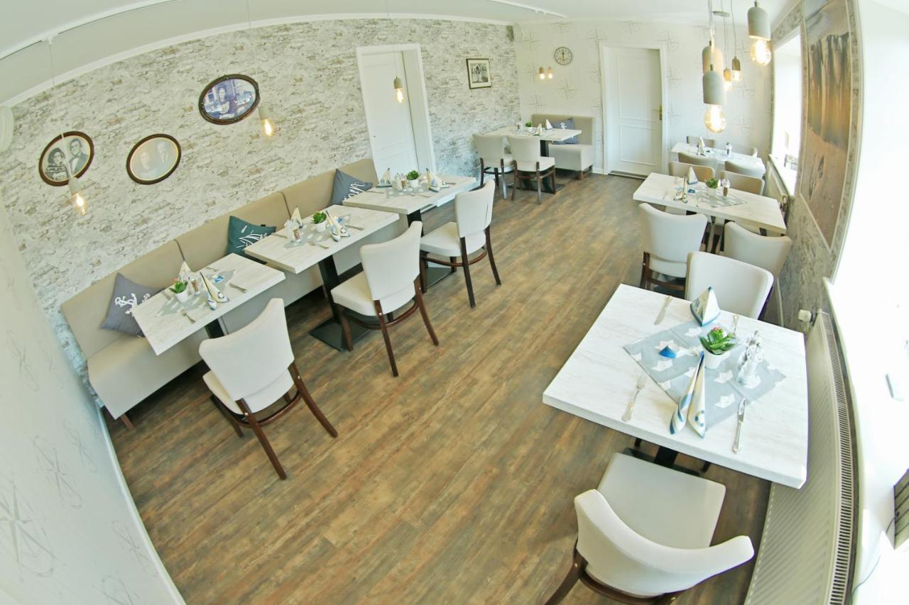 Gasthaus Knudsen Utersum Luaran gambar