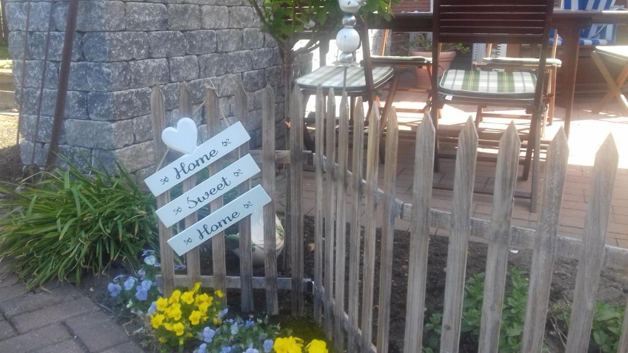 Gasthaus Knudsen Utersum Luaran gambar