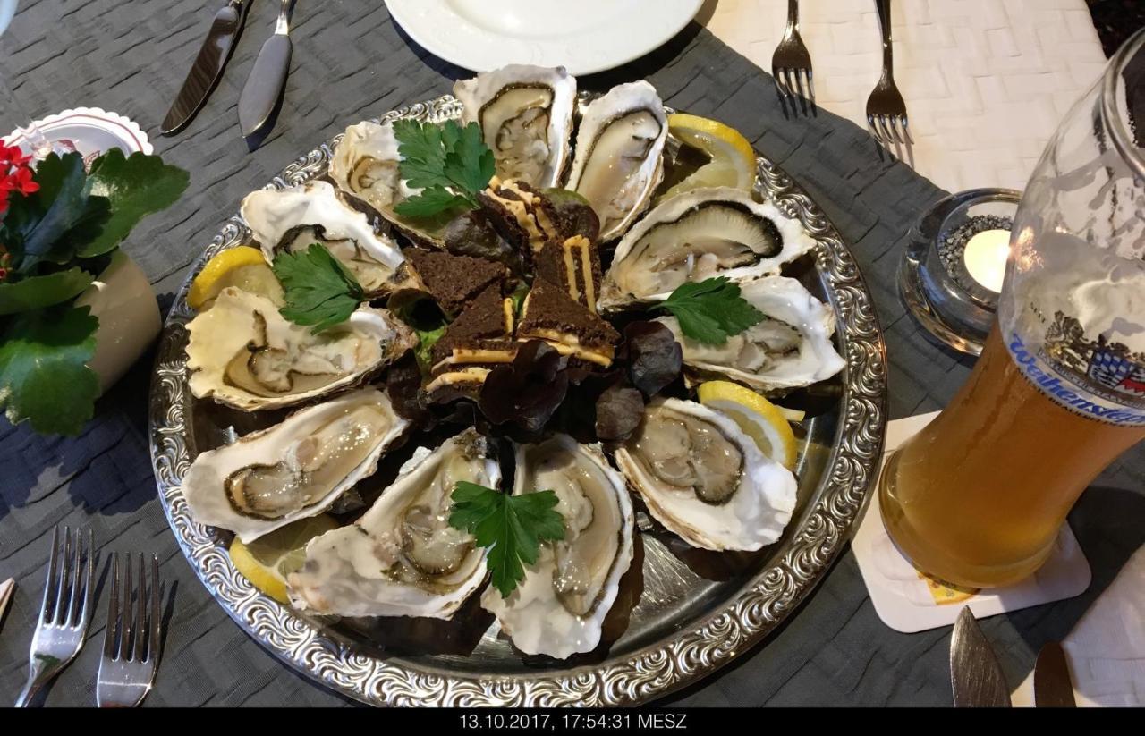 Gasthaus Knudsen Utersum Luaran gambar