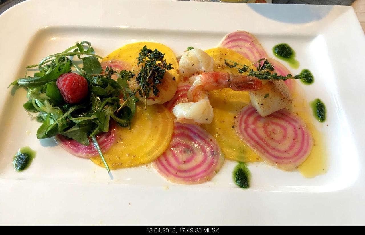 Gasthaus Knudsen Utersum Luaran gambar